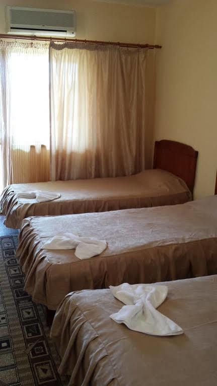 Hostel Nova Route Năvodari المظهر الخارجي الصورة