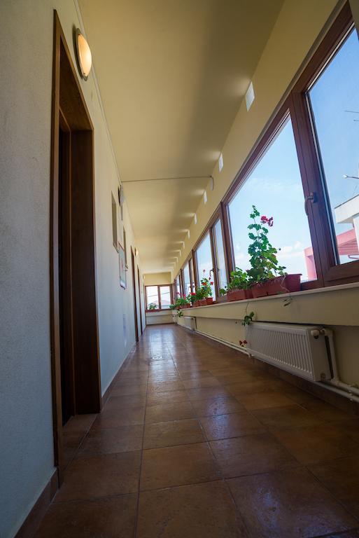 Hostel Nova Route Năvodari المظهر الخارجي الصورة