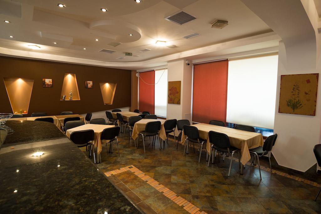 Hostel Nova Route Năvodari المظهر الخارجي الصورة